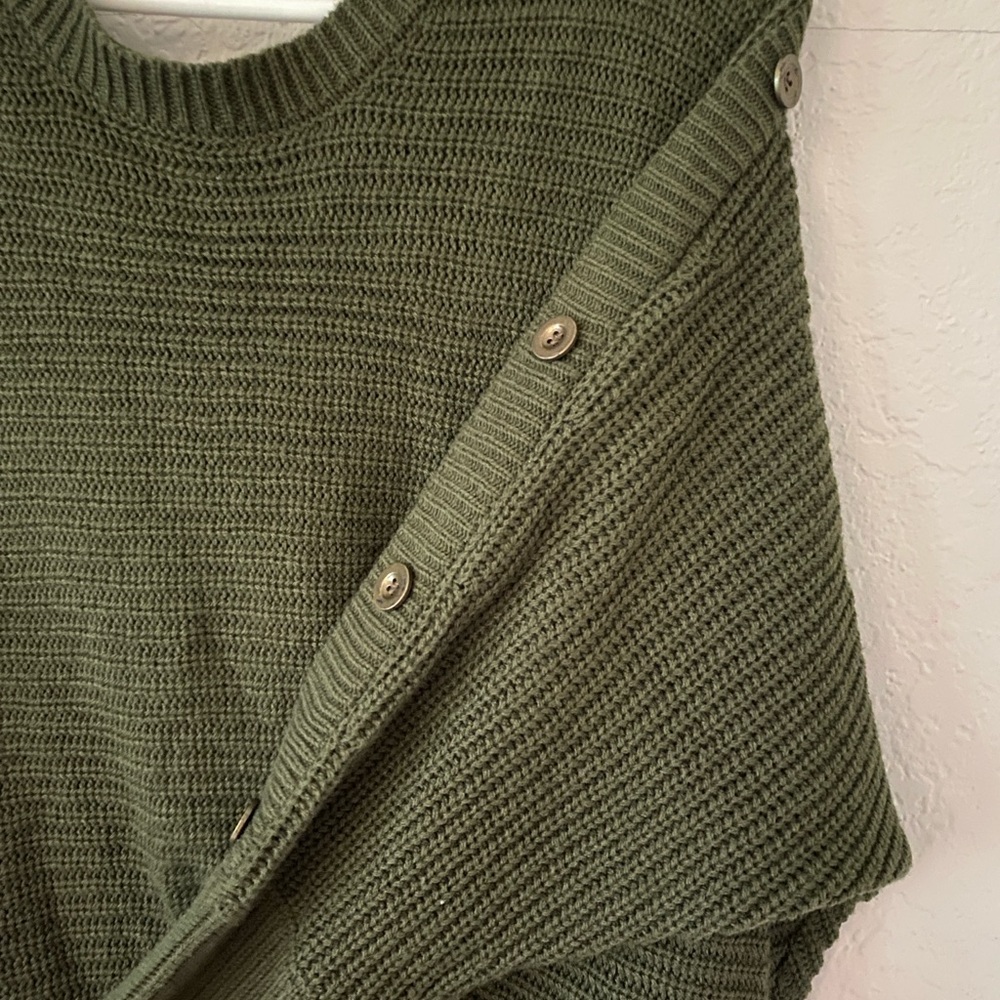 Misia Forest Green Button-Accent Sweater